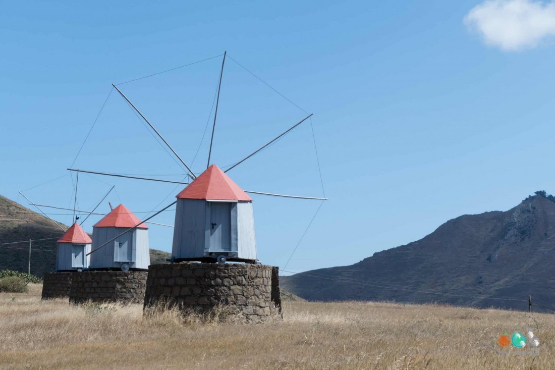 Les moulins à vent de l'île de Porto Santo à Madère